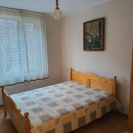 Todorica House, Near Tryavna